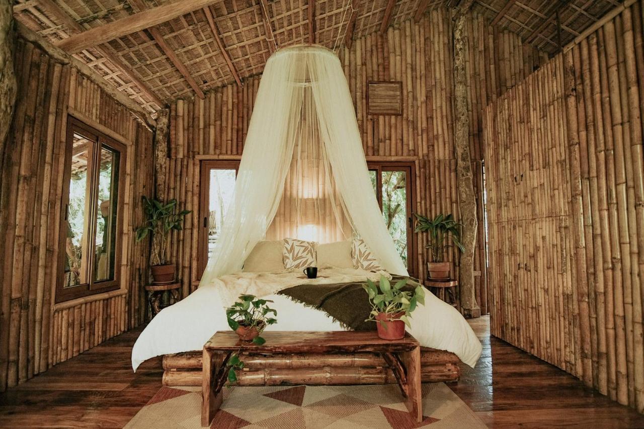 Treehouse De Valentine Villa Balamban Exteriör bild