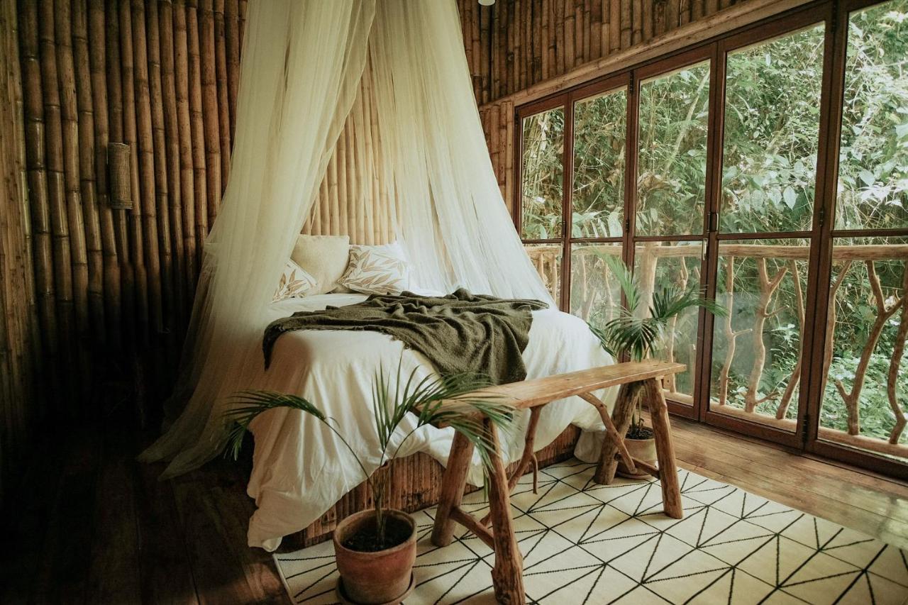 Treehouse De Valentine Villa Balamban Exteriör bild
