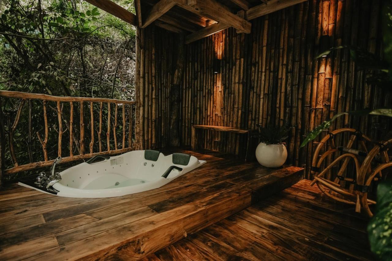 Treehouse De Valentine Villa Balamban Exteriör bild