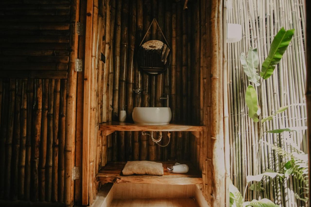 Treehouse De Valentine Villa Balamban Exteriör bild