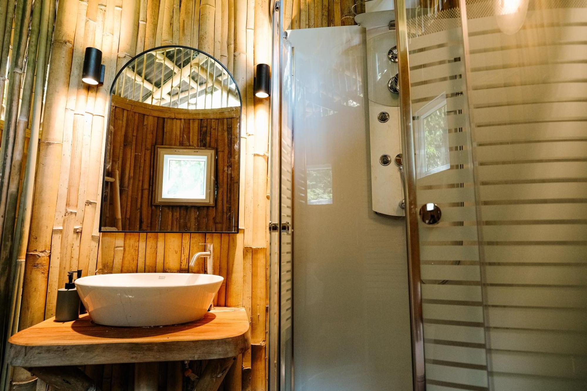 Treehouse De Valentine Villa Balamban Exteriör bild