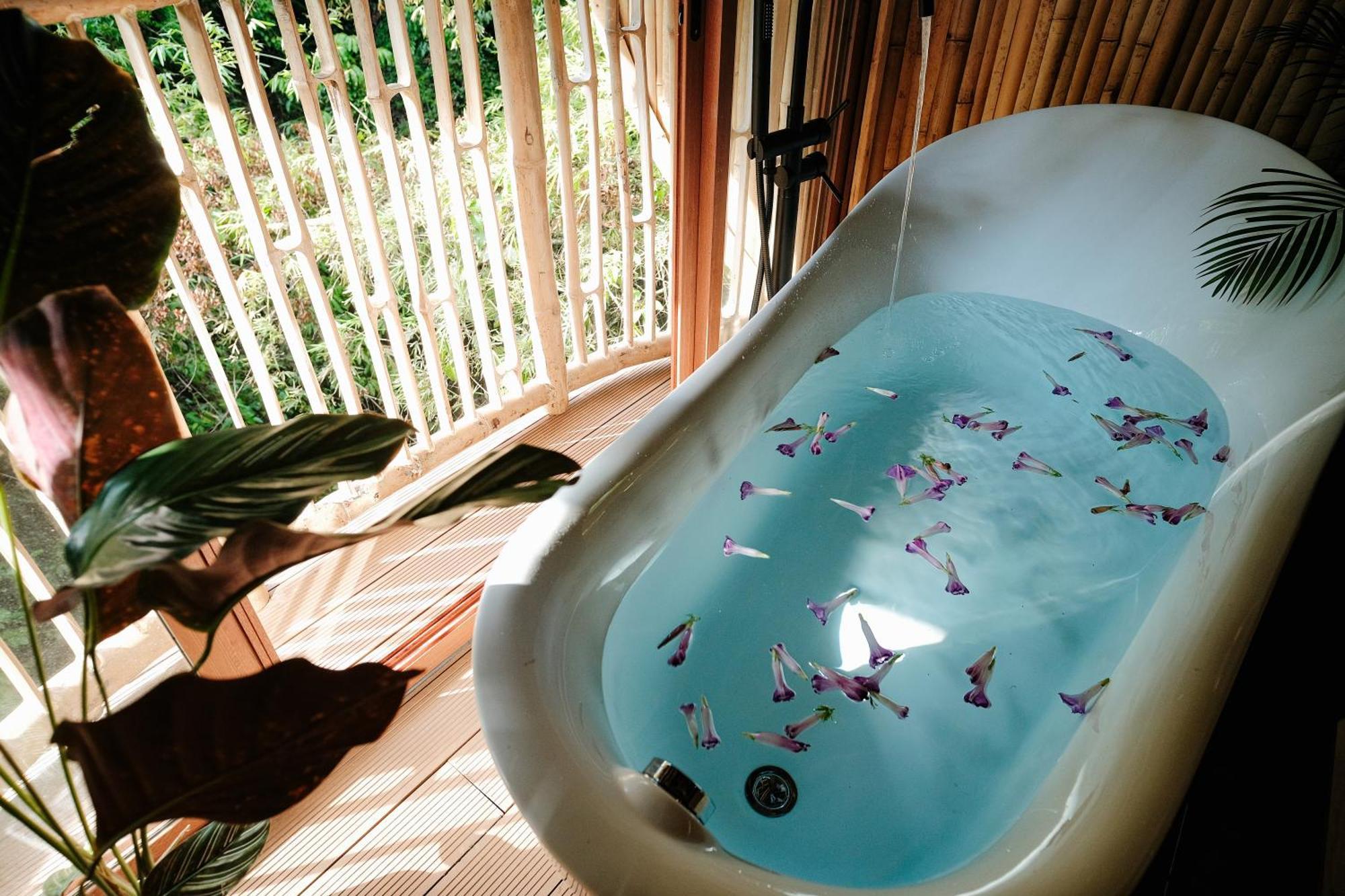 Treehouse De Valentine Villa Balamban Exteriör bild