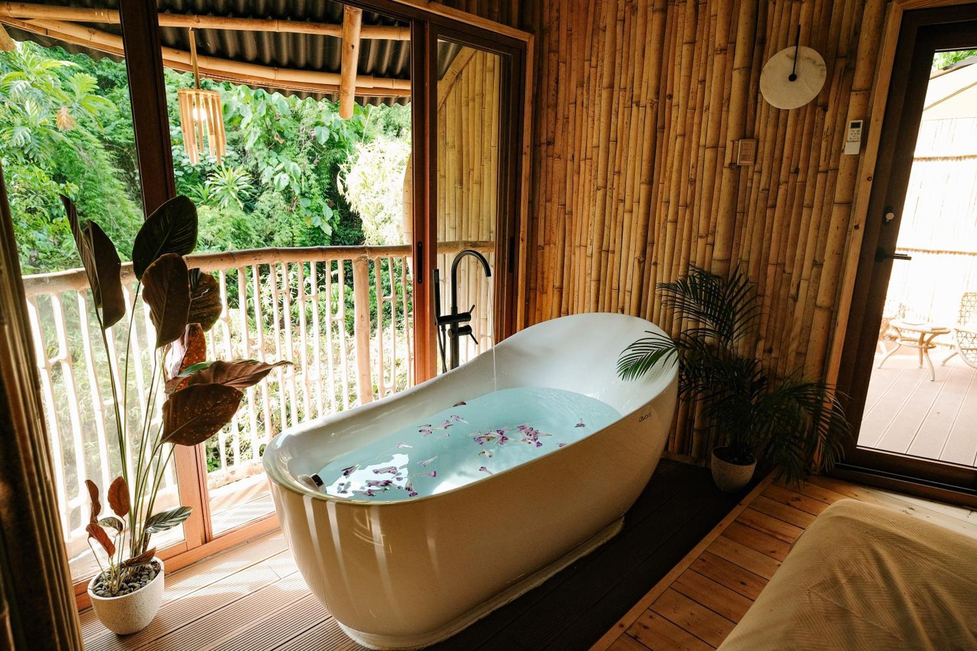 Treehouse De Valentine Villa Balamban Exteriör bild